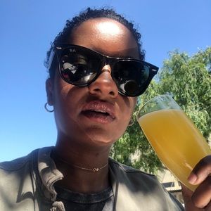 Meet your Posher, Alani